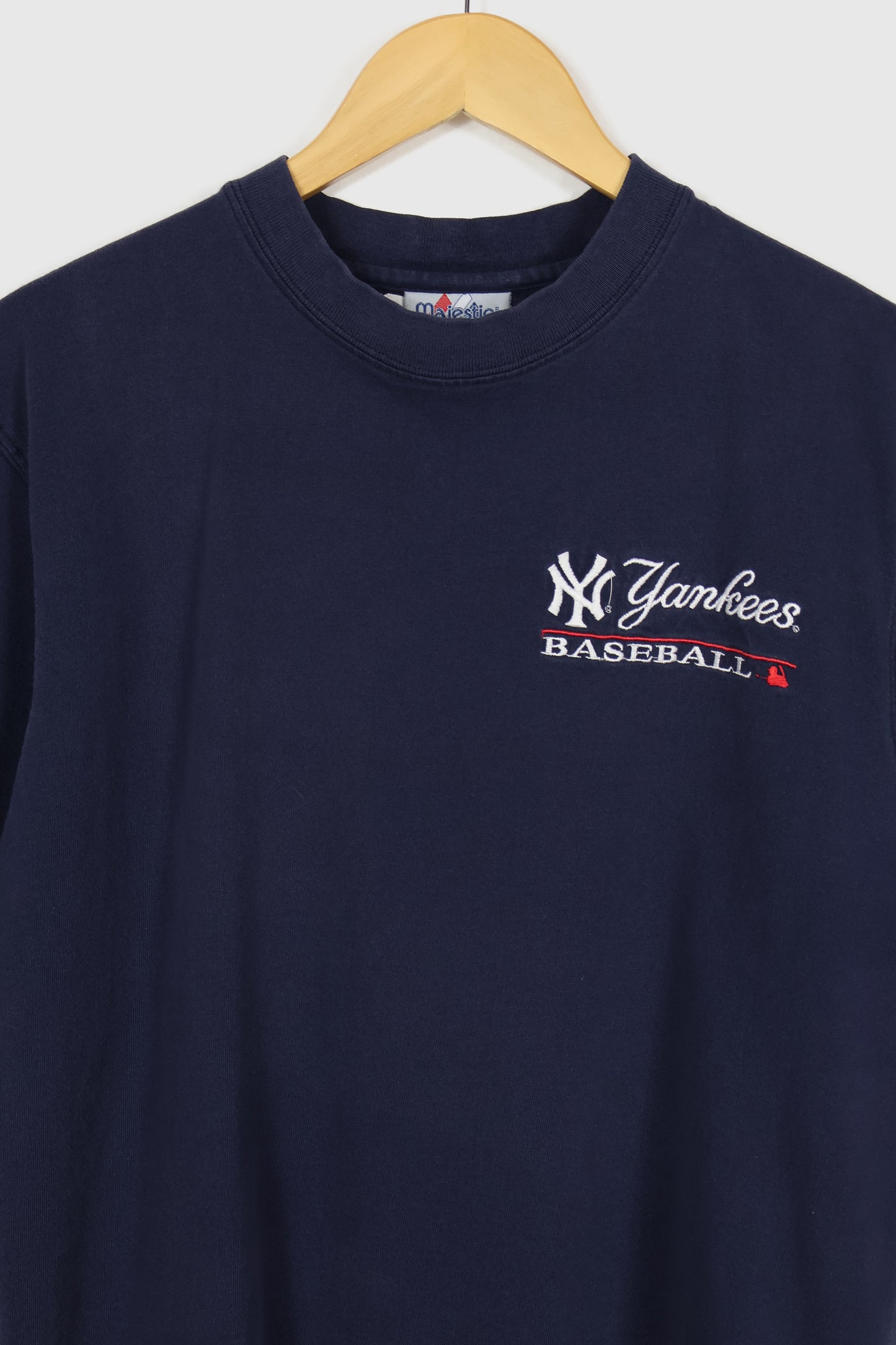 Vintage New York Yankess Embroidered Tee