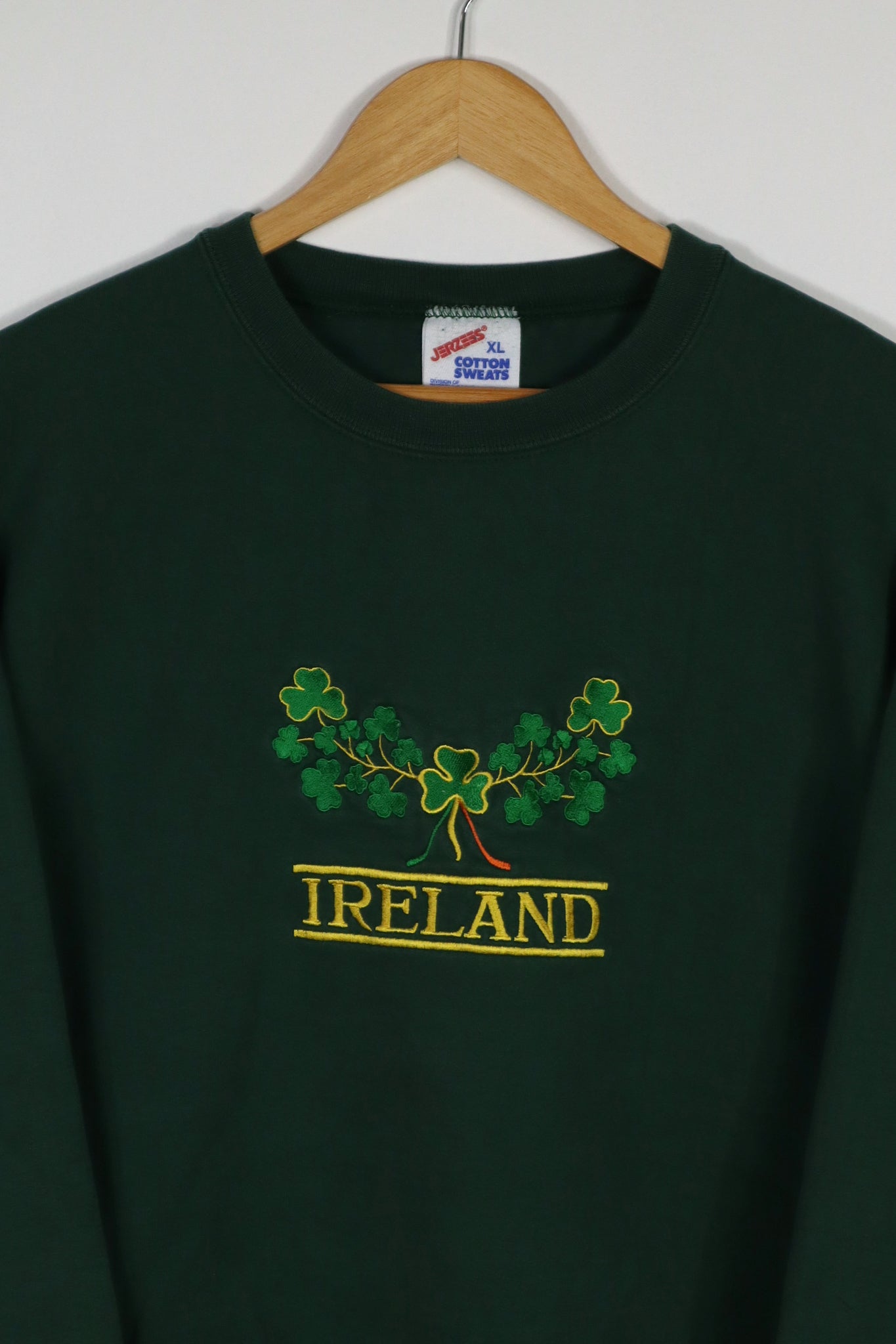 Vintage Embroidered Ireland Crewneck