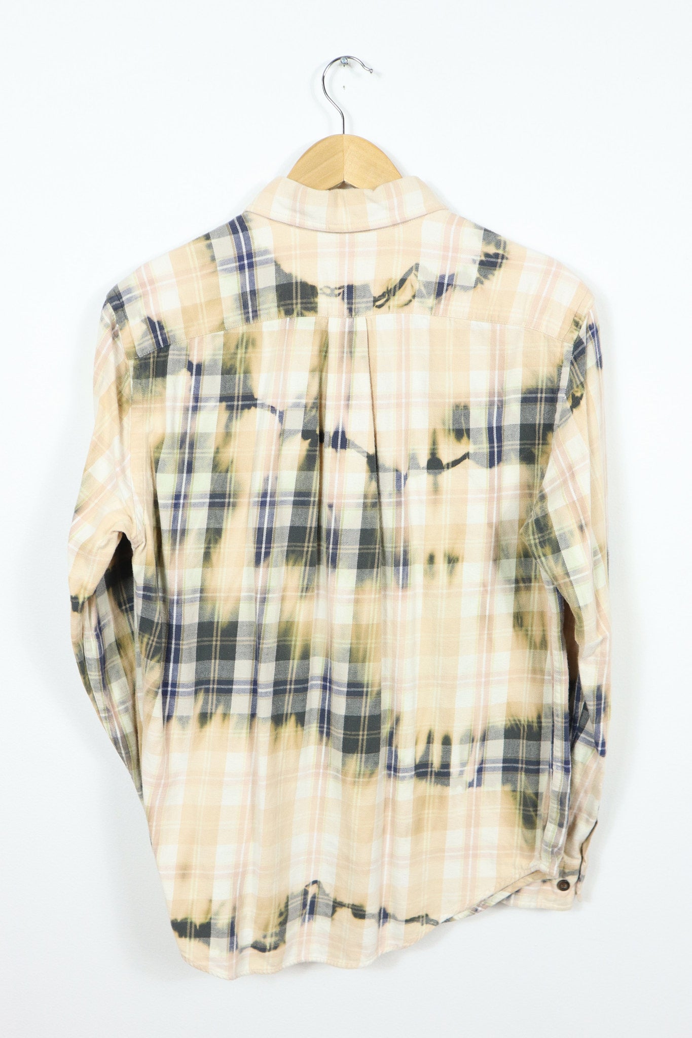 Vintage Blue Plaid Bleached Flannel Button-Down 03