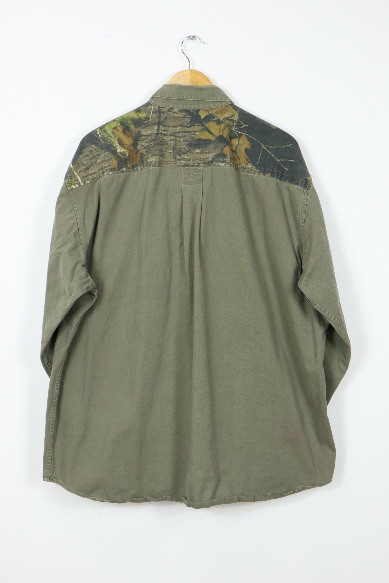 Vintage Camo Button-Down Shirt 004