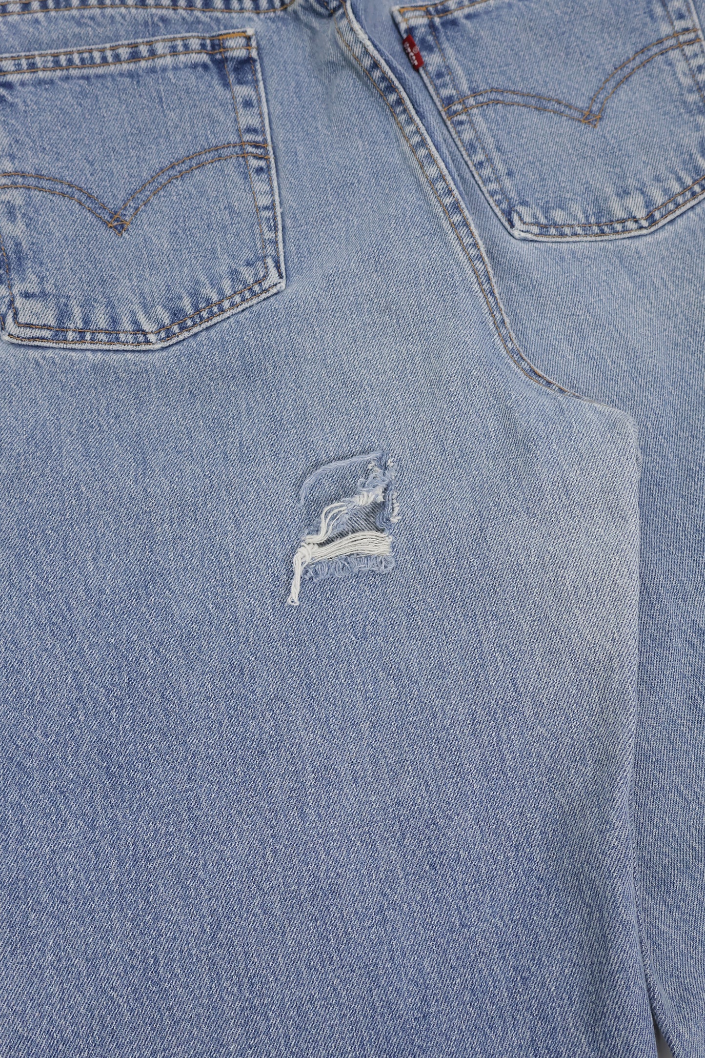 Vintage Levi's 550 Light Wash Relaxed Fit Jeans