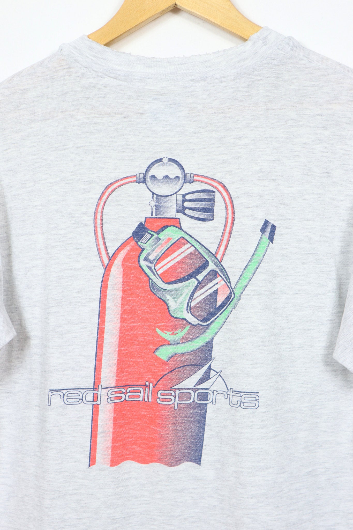 Vintage Red Sail Sports Aruba Tee