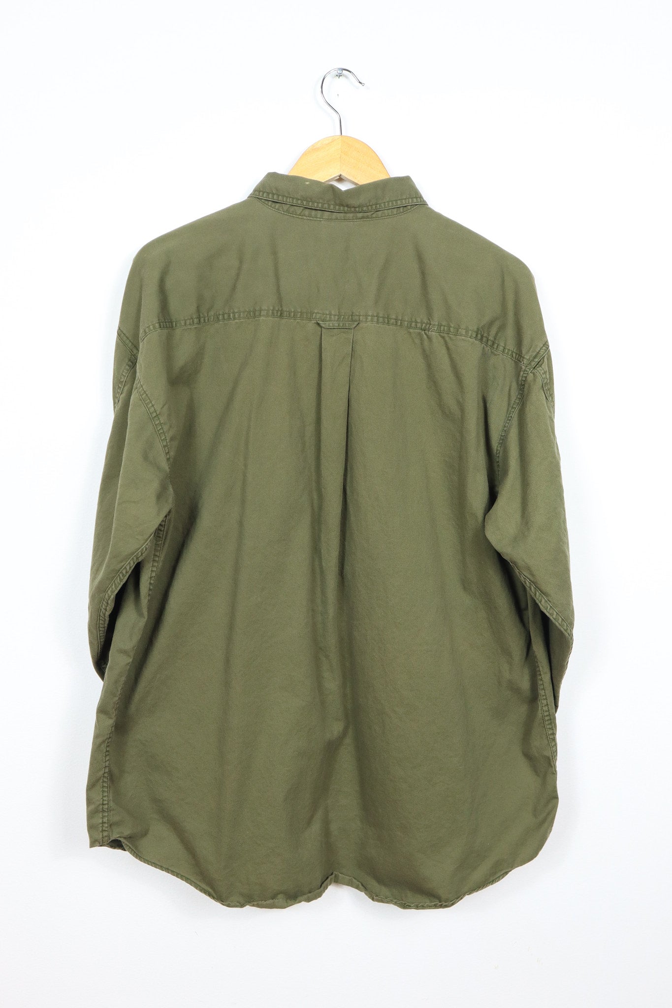 Vintage Embroidered Taz Button-Down Shirt