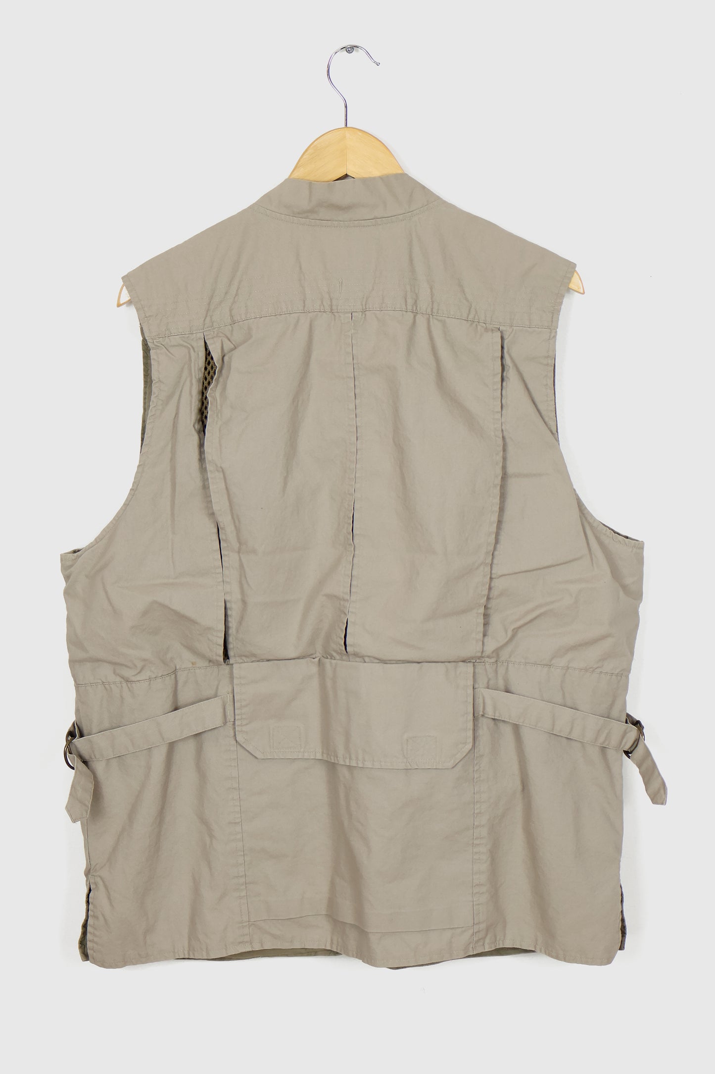 Vintage Outdoor Vest 01