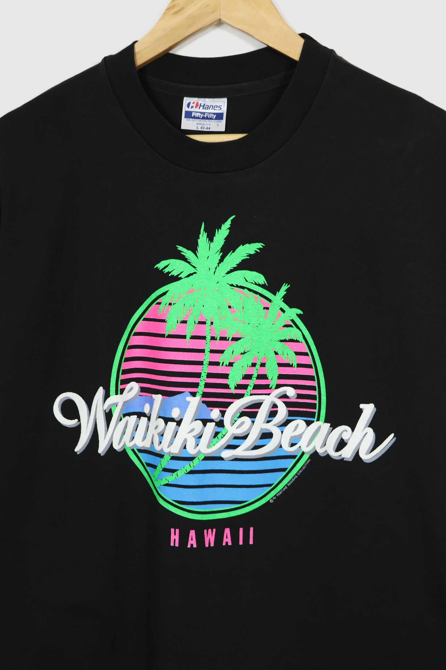 Vintage Waikiki Beach Hawaii Tee